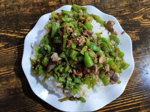 辣子鸡丁饭