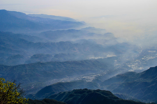 峨眉山