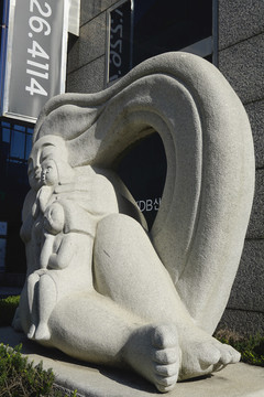 韩国水原市城市雕塑人物塑像