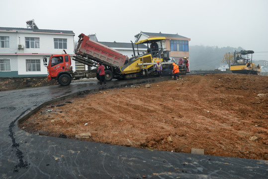 公路黑化