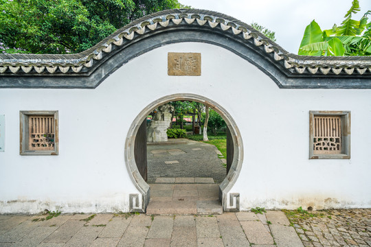 園林月亮門