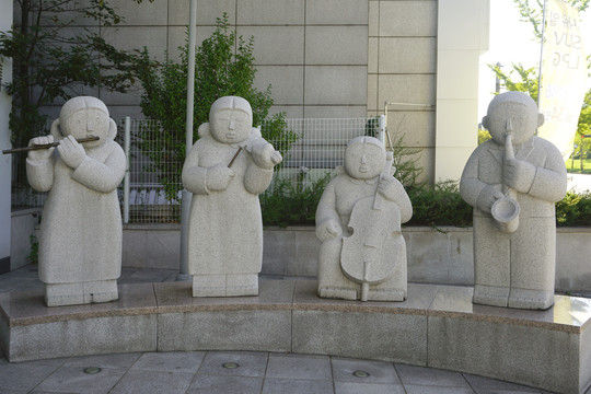 韩国水原市城市小乐队雕塑