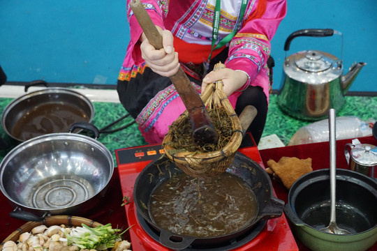 现打油茶