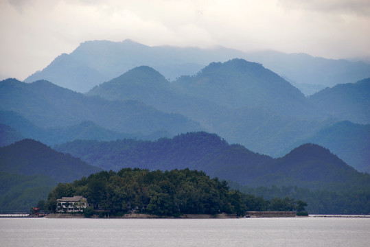 千岛湖群山