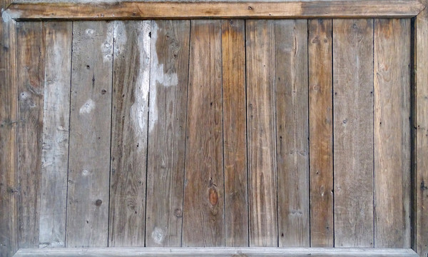 老木板门框