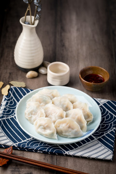 荠菜猪肉水饺