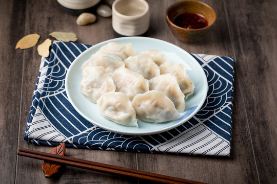 荠菜猪肉水饺