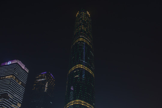 广州西塔建筑夜景