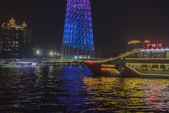 广州珠江游轮夜景