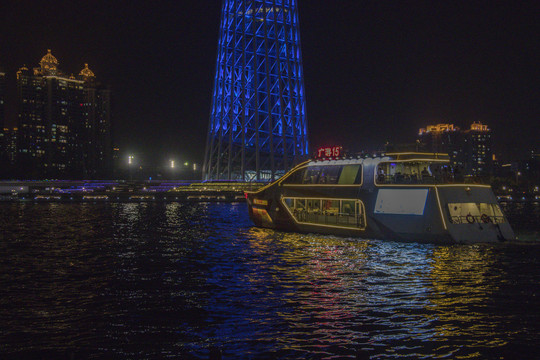 广州珠江游轮夜景