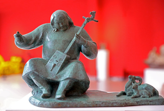 蒙古族人物雕像