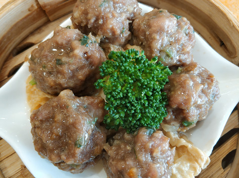 陳皮腐竹牛肉球