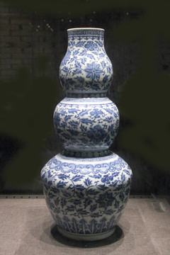 清青花葫芦瓷瓶