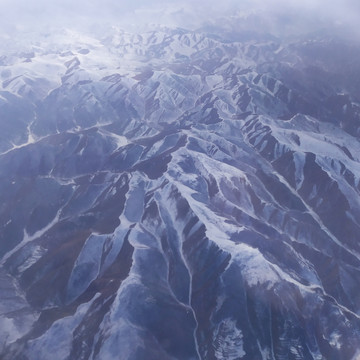 山地雪景