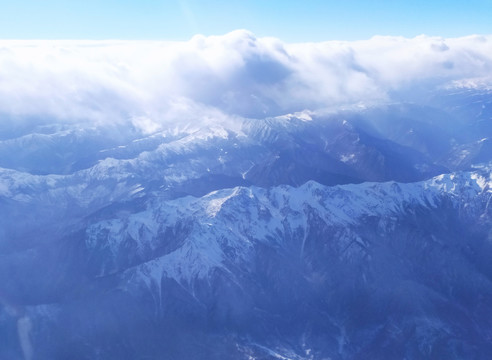 高空雪山