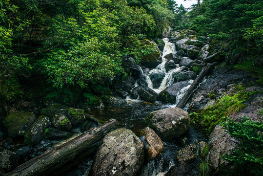 螺髻山清水沟瀑布