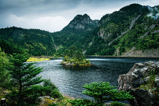 螺髻山黑龙潭大海子