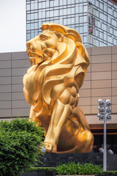 金色大狮子雕塑