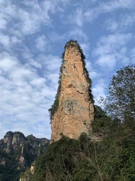 擎天柱山峰