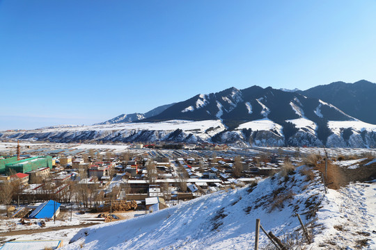 乌鲁木齐南山雪景