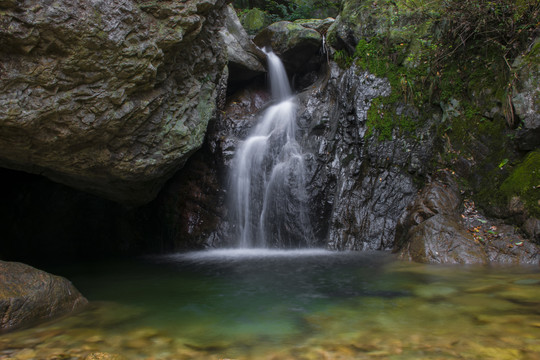 老君山瀑布