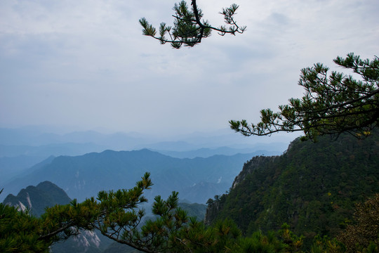 白云山光明峰