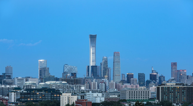 中国北京景山公园中国尊大楼美景