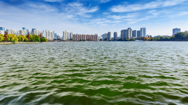 莫愁湖公园湖景