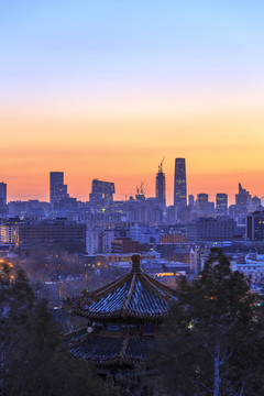 景山远眺北京CBD高楼大厦夜景