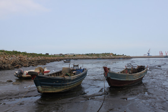 休渔期的小渔船