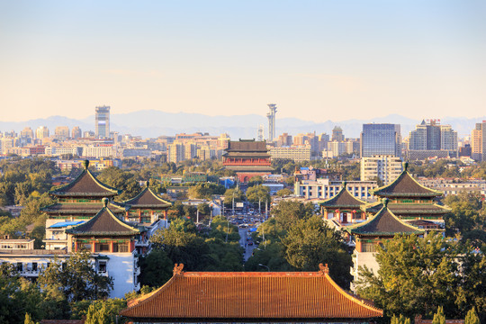 景山遠眺北京中軸線壽皇殿鼓樓