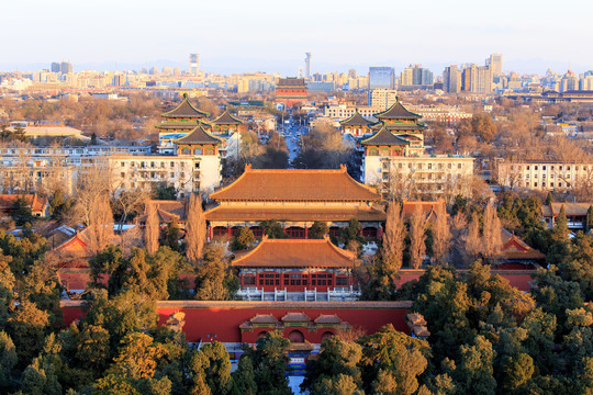景山遠眺北京中軸線壽皇殿鼓樓
