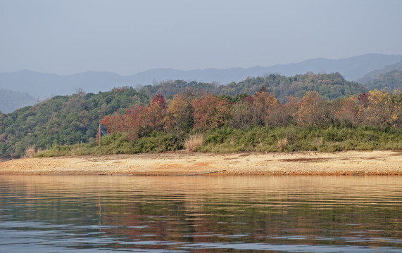 安徽黄山区太平湖景色美如画