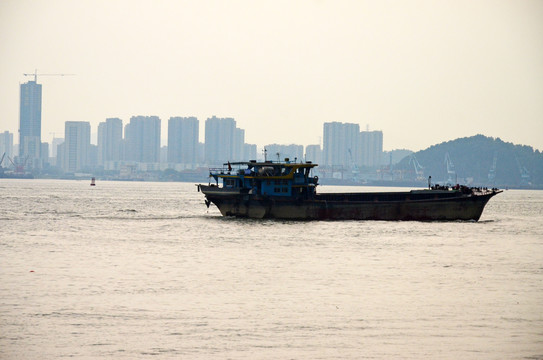 珠江口货船