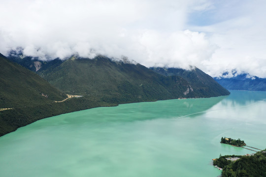 巴松措景区