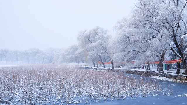 圆明园雪景