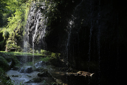 山泉水