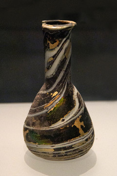 东汉墓玻璃瓶