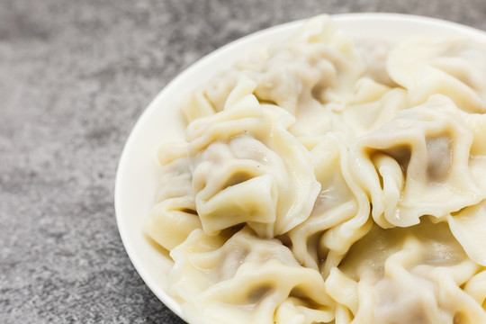 冬菇鸡肉水饺