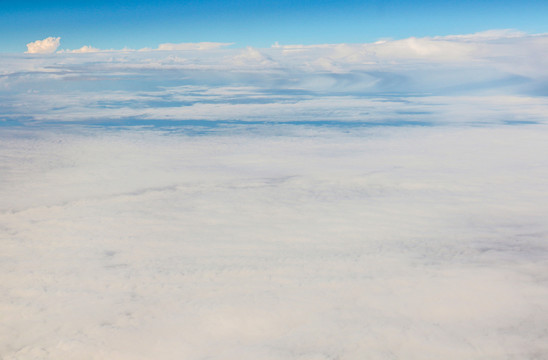 飞机俯视云彩