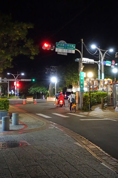 台湾淡水街头夜景