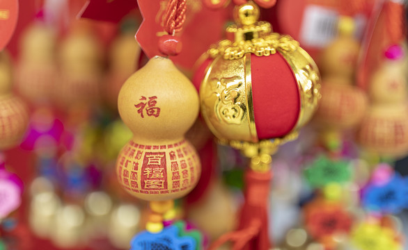 中国新年传统挂饰大红灯笼