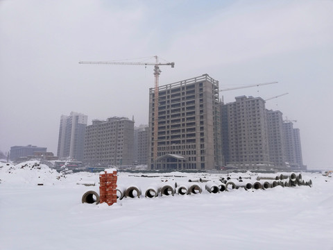 雪后建筑工地