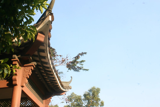 仿古建筑屋檐下