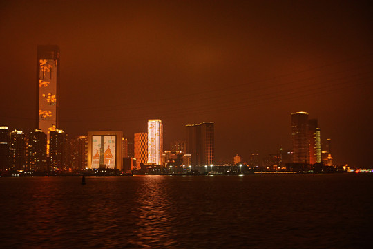 厦门海滨建筑夜景