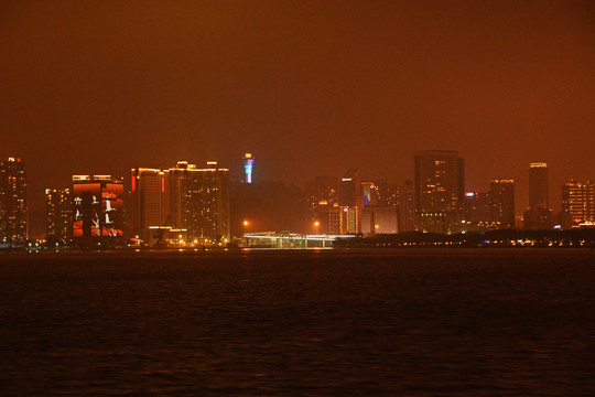 厦门海滨建筑夜景