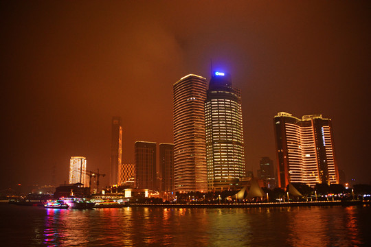 厦门海滨建筑夜景