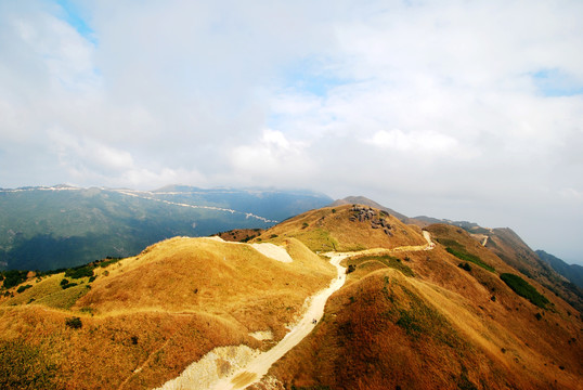 大山秋色