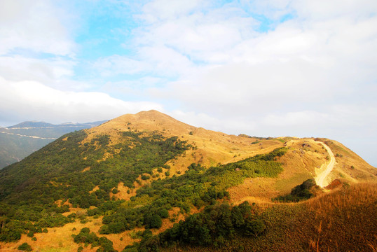 高山秋色