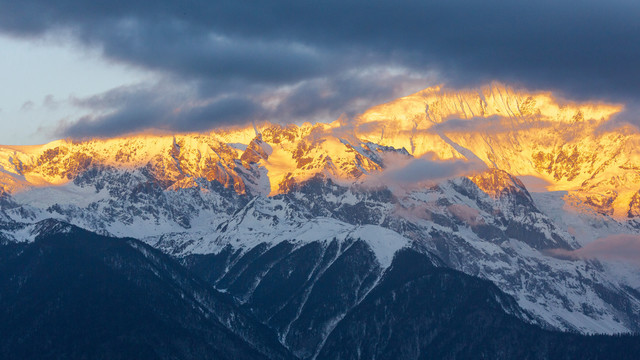 梅里雪山自然风光